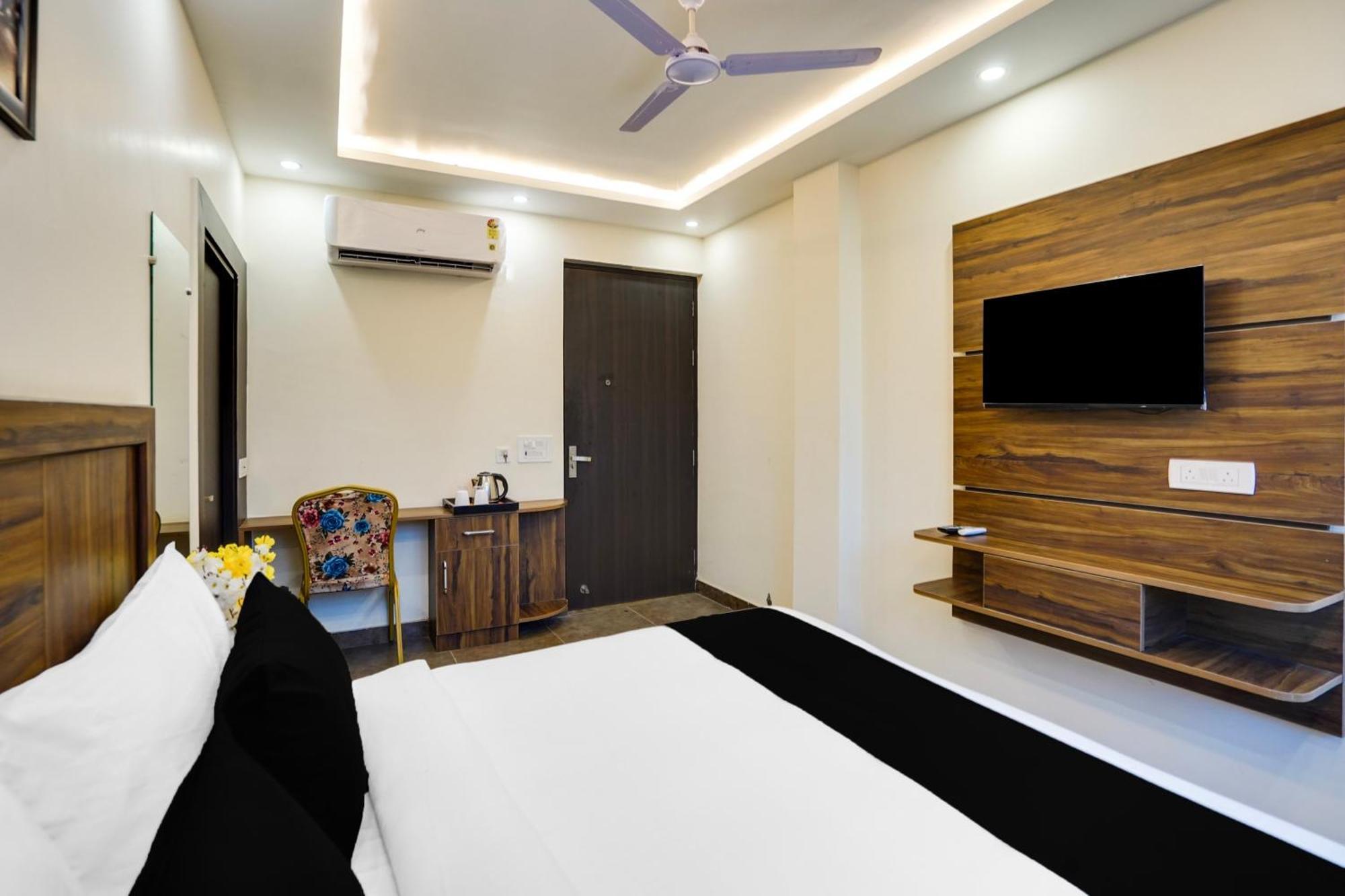 加济阿巴德 Super Townhouse The Royal Casa酒店 外观 照片