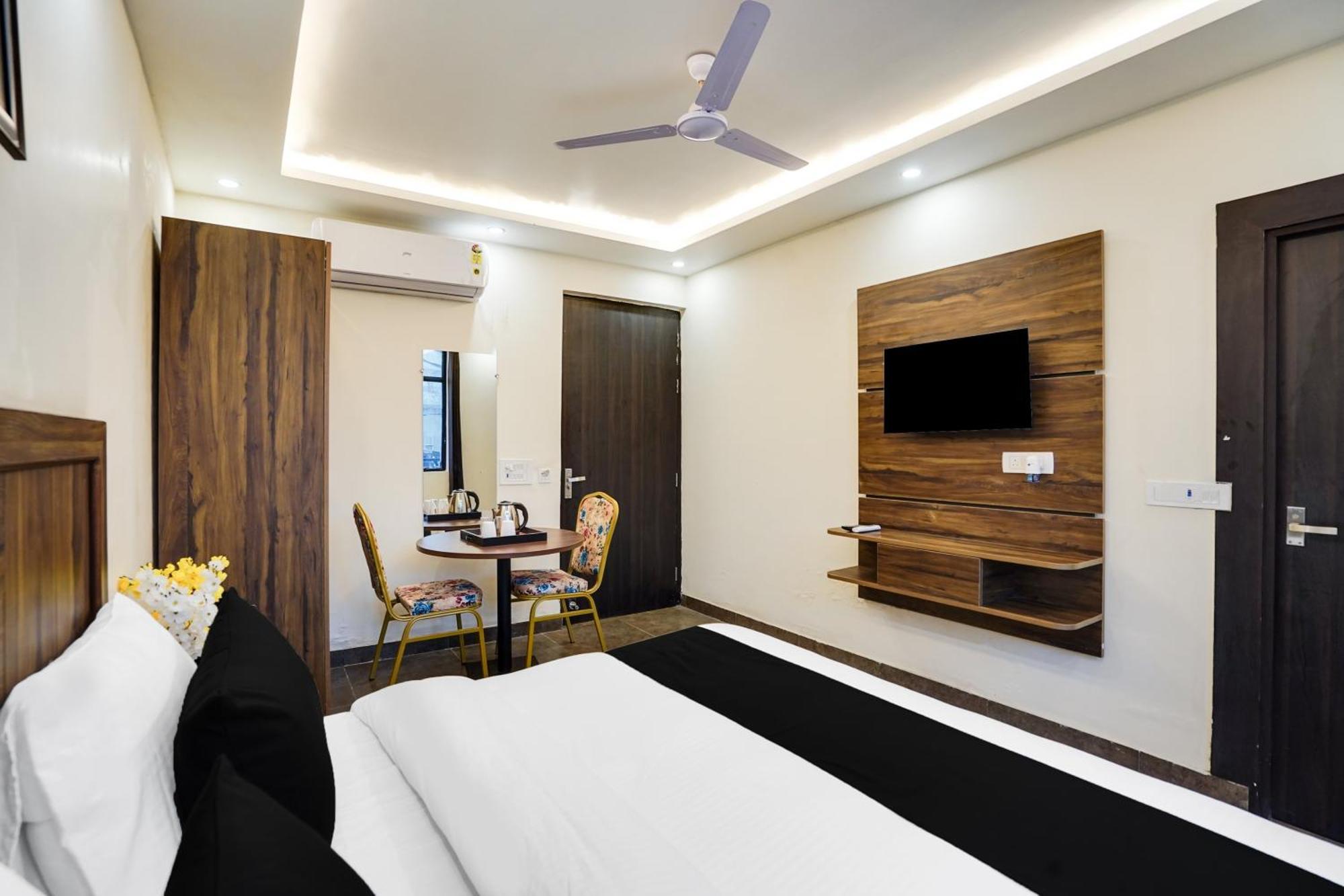 加济阿巴德 Super Townhouse The Royal Casa酒店 外观 照片