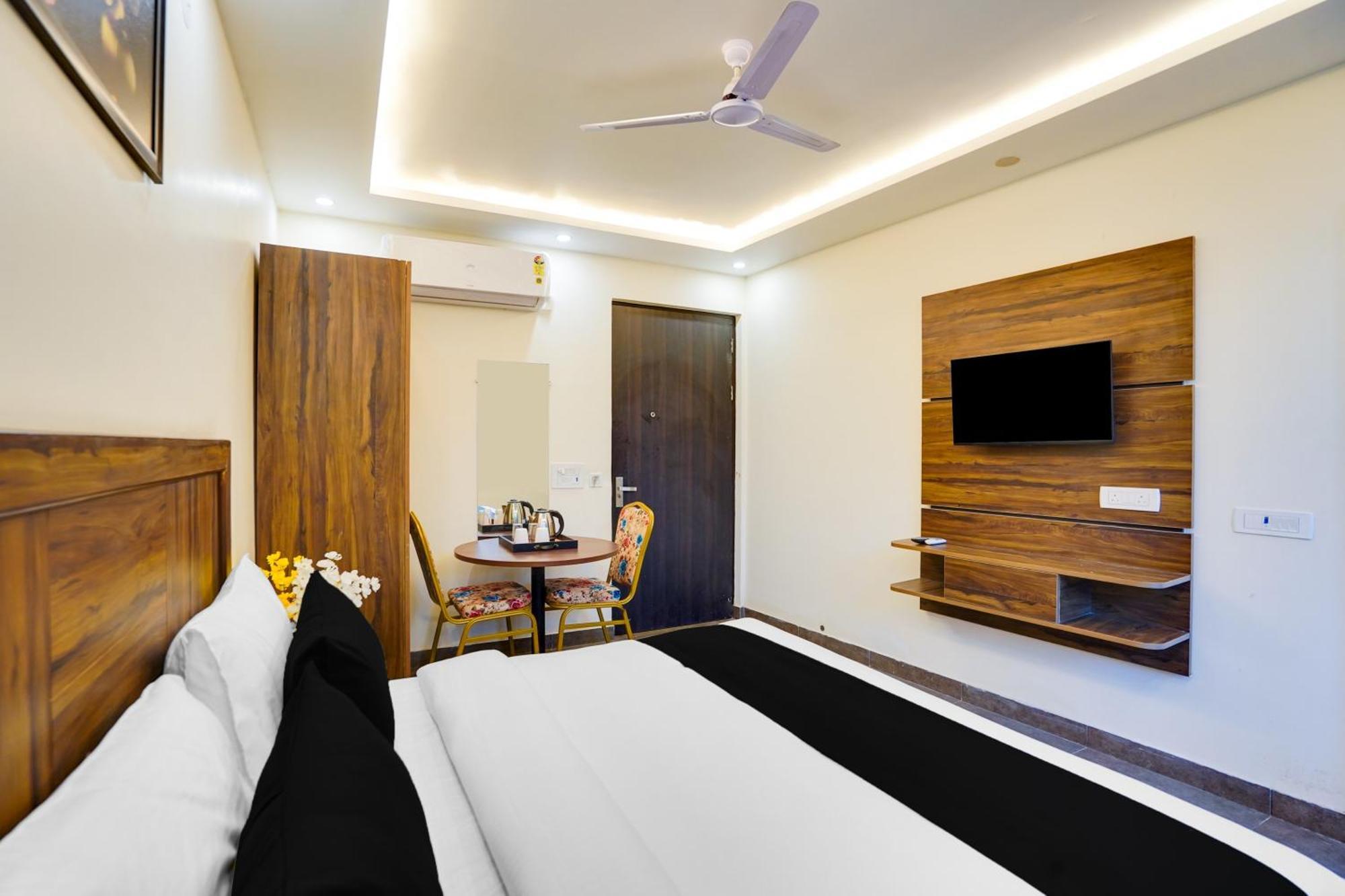 加济阿巴德 Super Townhouse The Royal Casa酒店 外观 照片